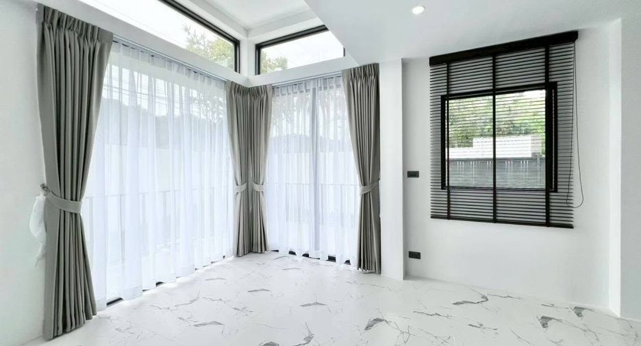 For sale 4 ベッドルーム villa in Mueang Phuket, Phuket