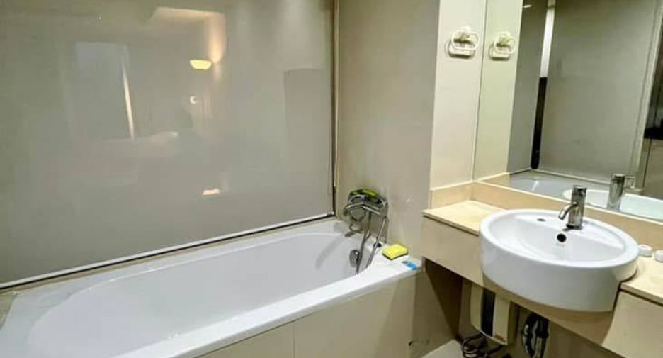 À louer et à vendre 1 chambre condo à Pathum Wan, Bangkok