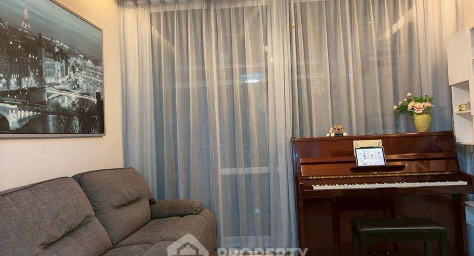 For sale 2 ベッドルーム condo in Huai Khwang, Bangkok