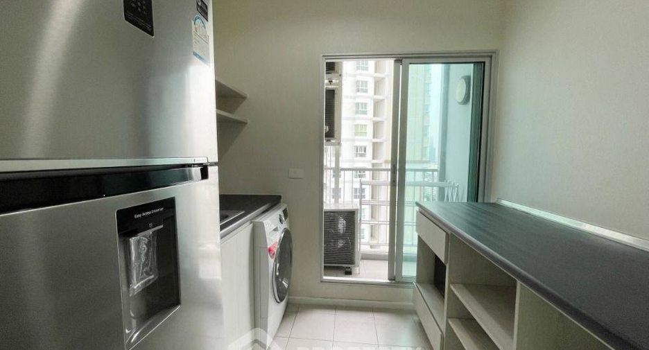 À louer 2 chambres condo à Thon Buri, Bangkok