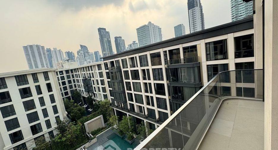 For rent 2 bedrooms condo in Watthana, Bangkok