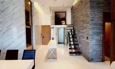 For rent 4 bedrooms condo in Watthana, Bangkok