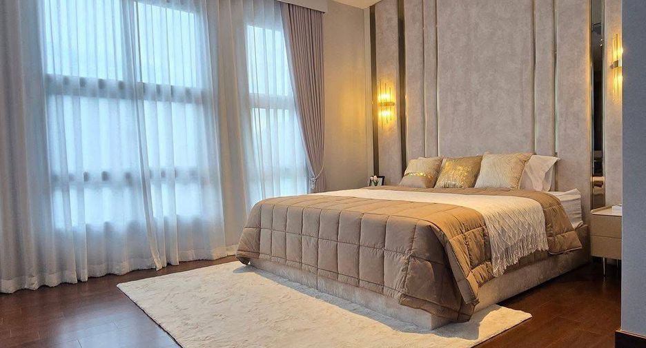 Haus zur Miete mit 4 Zimmer in Lat Krabang, Bangkok