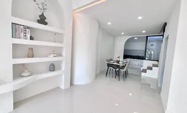 出售 2 卧室 联排别墅 在 Mae Rim, Chiang Mai