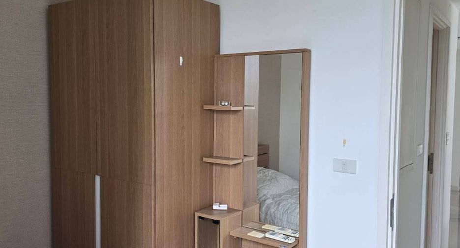 Condo en alquiler de 2 habitaciones en Yan Nawa, Bangkok