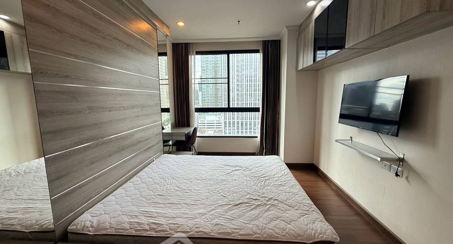 For rent 2 bedrooms condo in Sathon, Bangkok