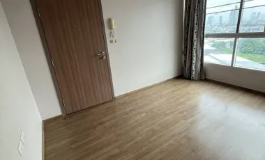 For sale 1 bed condo in Yan Nawa, Bangkok