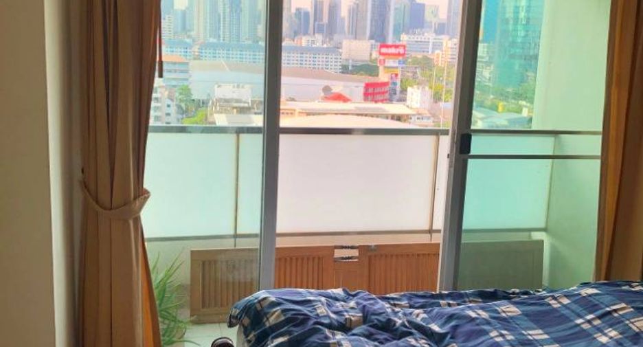 For sale 1 bed condo in Yan Nawa, Bangkok