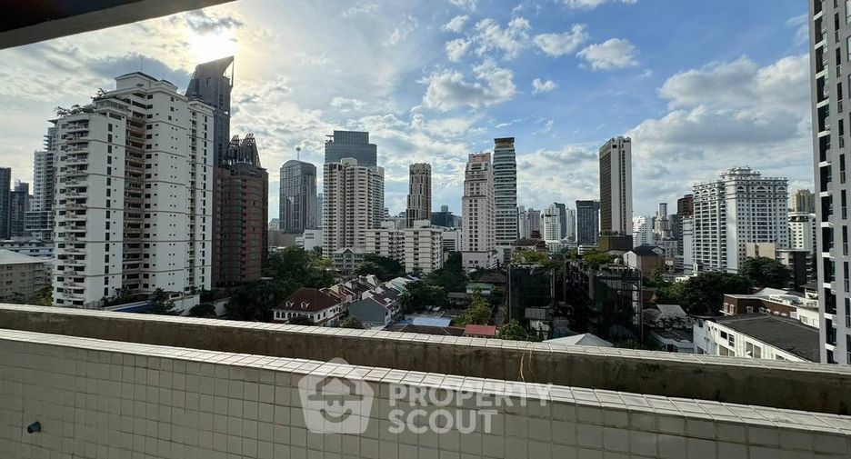 Wohnung zur Miete und zum Kauf mit 3 Zimmer in Watthana, Bangkok