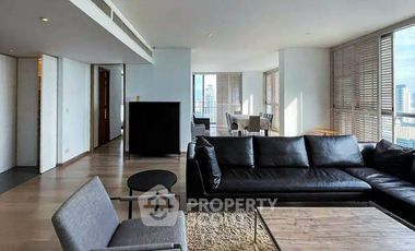 For rent そして for sale 3 ベッドルーム condo in Khlong Toei, Bangkok