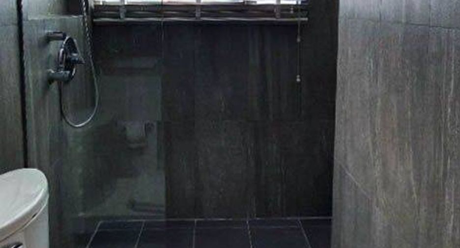 For rent そして for sale 3 ベッドルーム condo in Khlong Toei, Bangkok