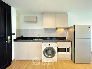 Продажа 1 кровать кондо в Пхра Кханонг, Бангкок