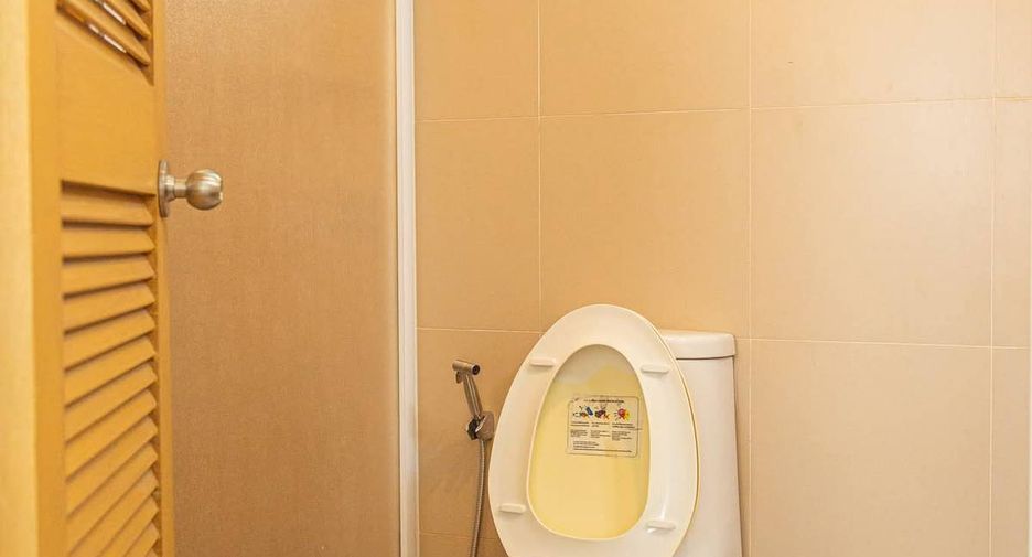 Аренда и продажа 3 спальни кондо в Пхая Тхаи, Бангкок