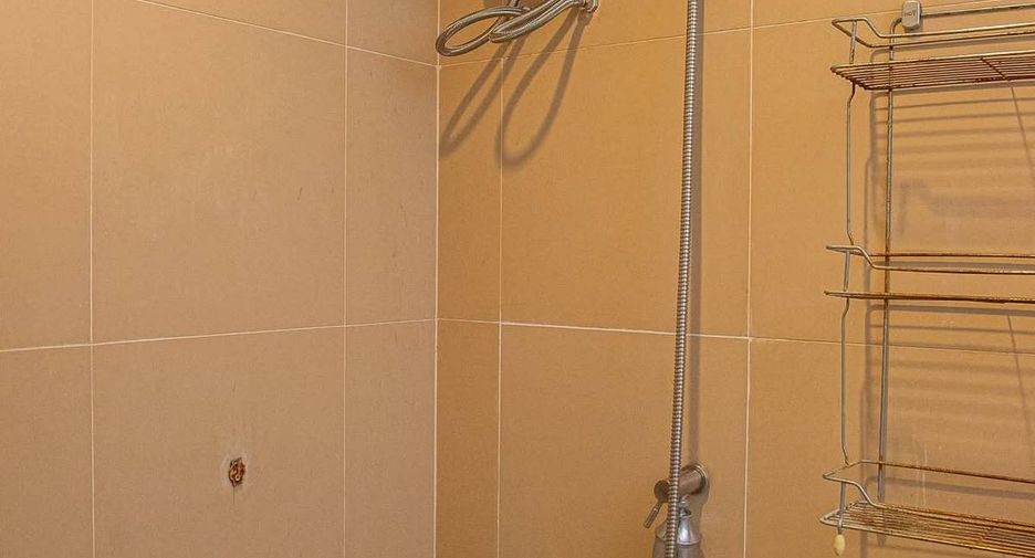 Аренда и продажа 3 спальни кондо в Пхая Тхаи, Бангкок