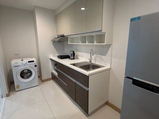 À vendre 5 chambres condo à Yan Nawa, Bangkok