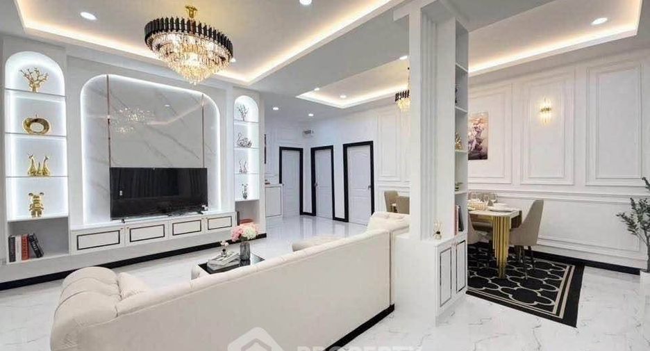 Продажа 3 спальни дом в Банг Ламунг, Чонбури