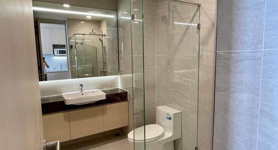 For rent and for sale 1 bed condo in Watthana, Bangkok