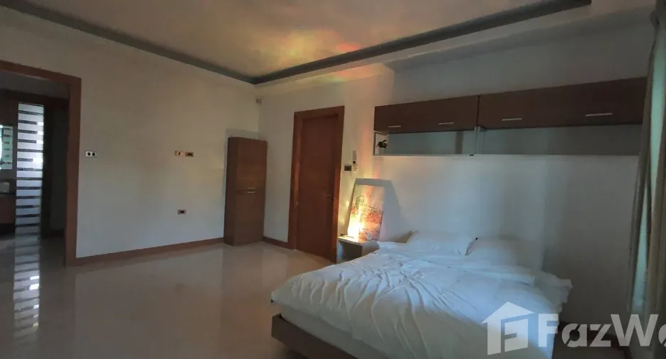 For rent 5 bedrooms villa in Bang Lamung, Chonburi