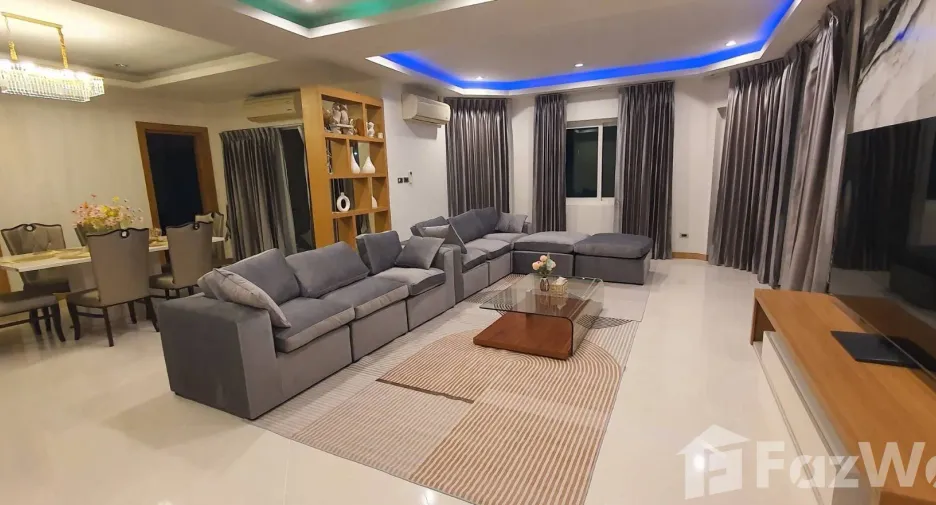 For rent 5 bedrooms villa in Bang Lamung, Chonburi