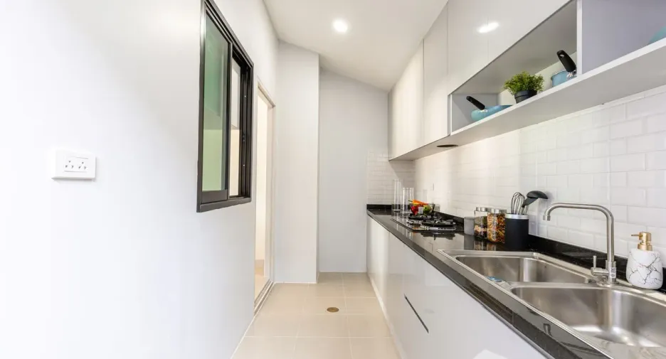 À vendre 4 chambres maison de ville à San Kamphaeng, Chiang Mai