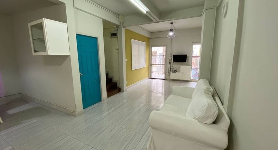 Reihenhaus zum Kauf und zur Miete mit 3 Zimmer in Hua Hin, Prachuap Khiri Khan
