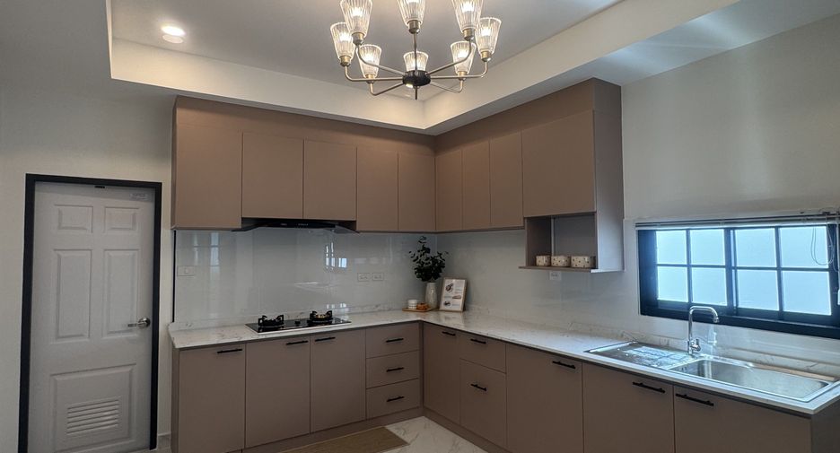 For sale 3 bedrooms house in Bang Lamung, Chonburi