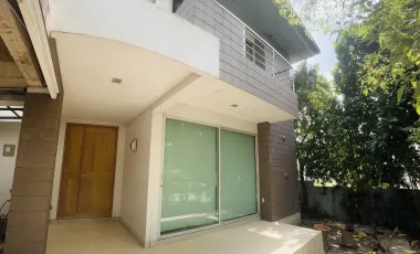 出售 5 卧室 独立屋 在 Khan Na Yao, 曼谷