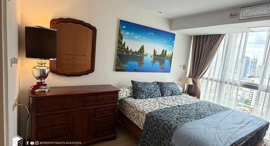 For rent 2 bedrooms condo in Khlong Toei, Bangkok