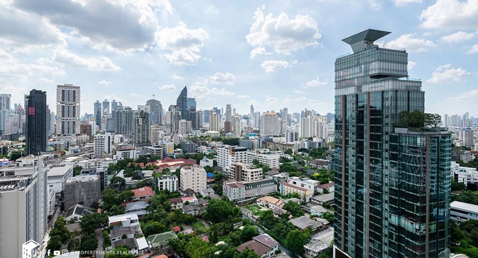 À louer 3 chambres condo à Watthana, Bangkok
