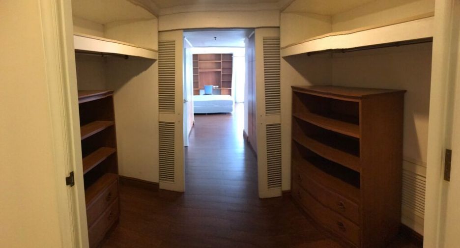 Wohnung zur Miete mit 3 Zimmer in Watthana, Bangkok