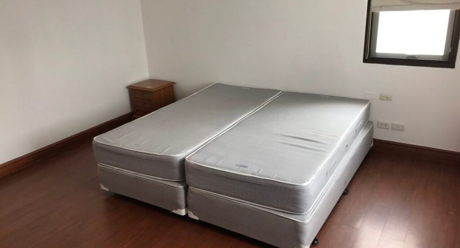 Wohnung zur Miete mit 3 Zimmer in Watthana, Bangkok