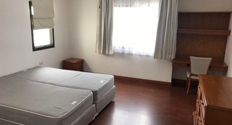 Wohnung zur Miete mit 3 Zimmer in Watthana, Bangkok
