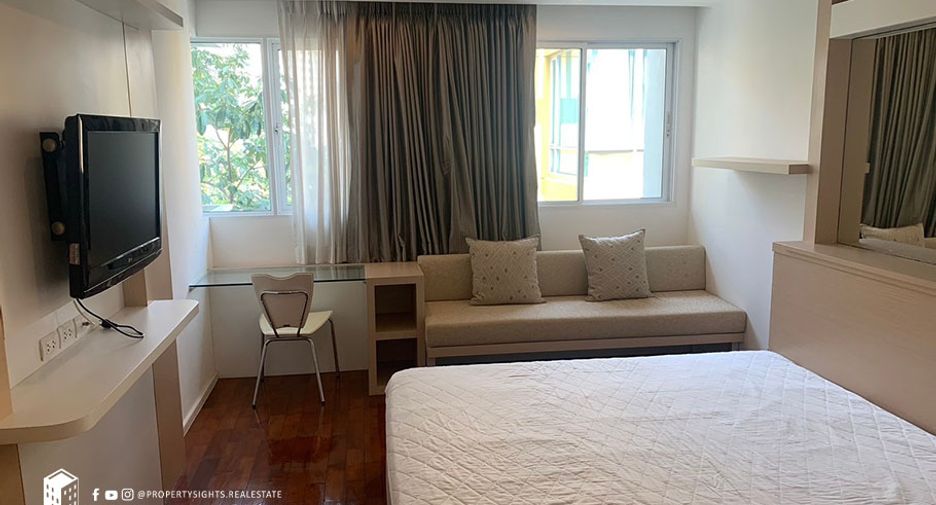 For rent 3 ベッドルーム condo in Khlong Toei, Bangkok