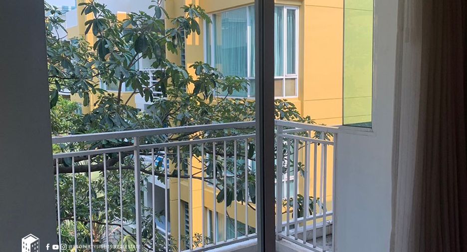 For rent 3 ベッドルーム condo in Khlong Toei, Bangkok