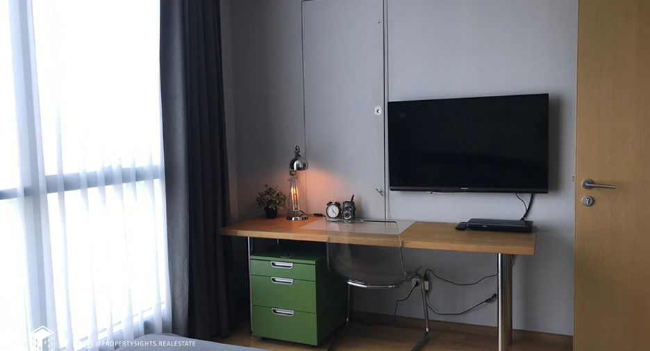 For rent 2 bedrooms condo in Khlong Toei, Bangkok