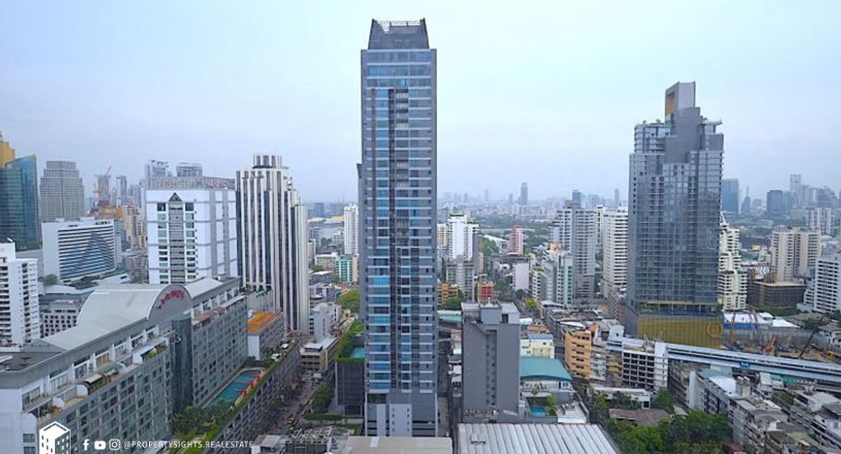 For rent 2 bedrooms condo in Khlong Toei, Bangkok