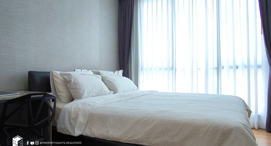 For rent 2 bedrooms condo in Khlong Toei, Bangkok