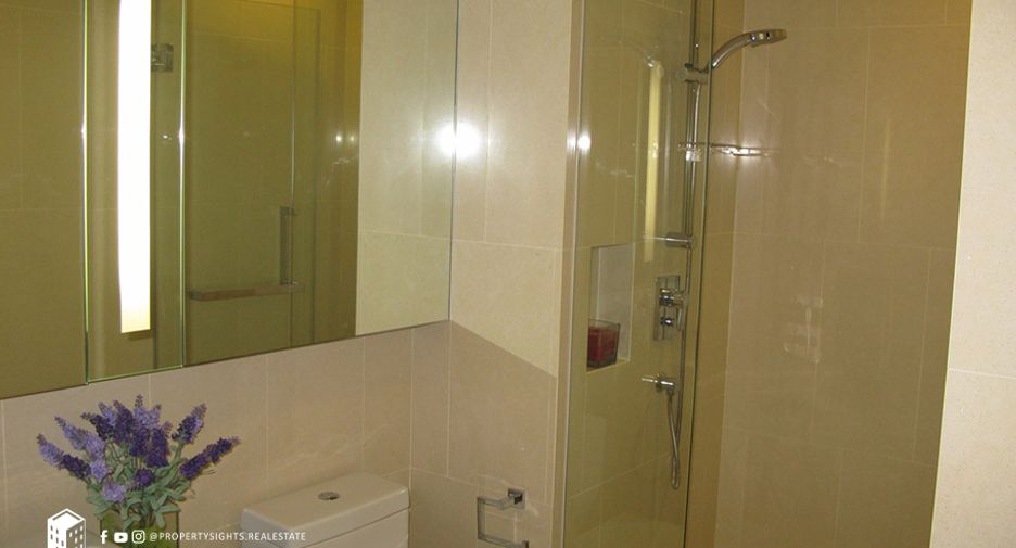 For rent 1 bed condo in Khlong Toei, Bangkok