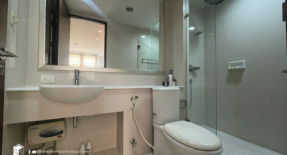 Wohnung zur Miete mit 2 Zimmer in Watthana, Bangkok
