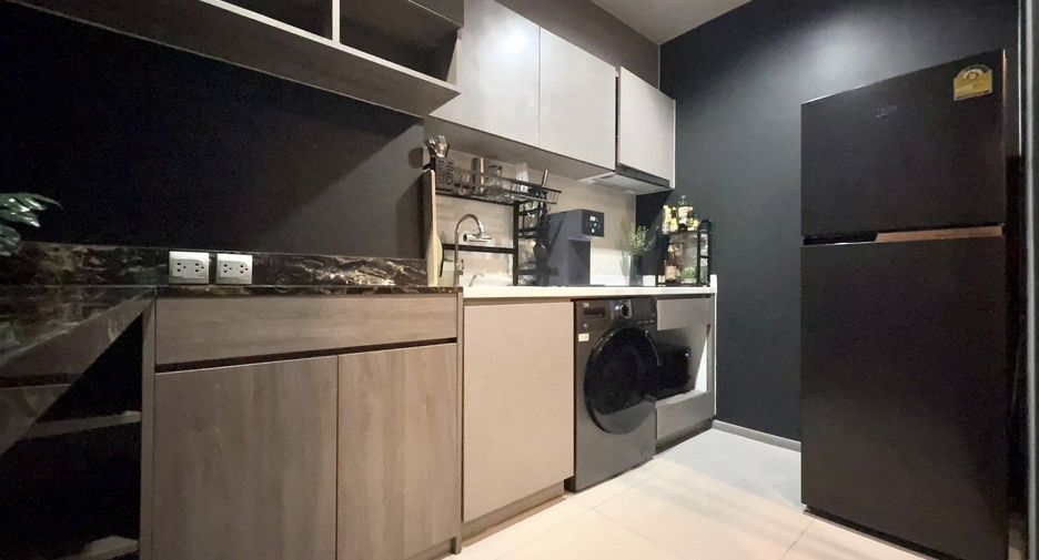 À vendre 1 chambre condo à Huai Khwang, Bangkok