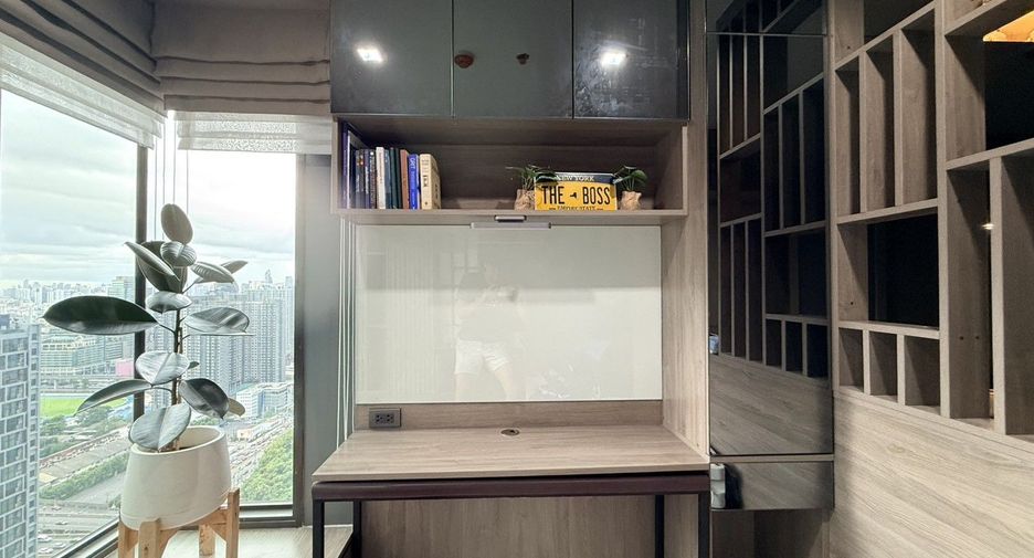 À vendre 1 chambre condo à Huai Khwang, Bangkok
