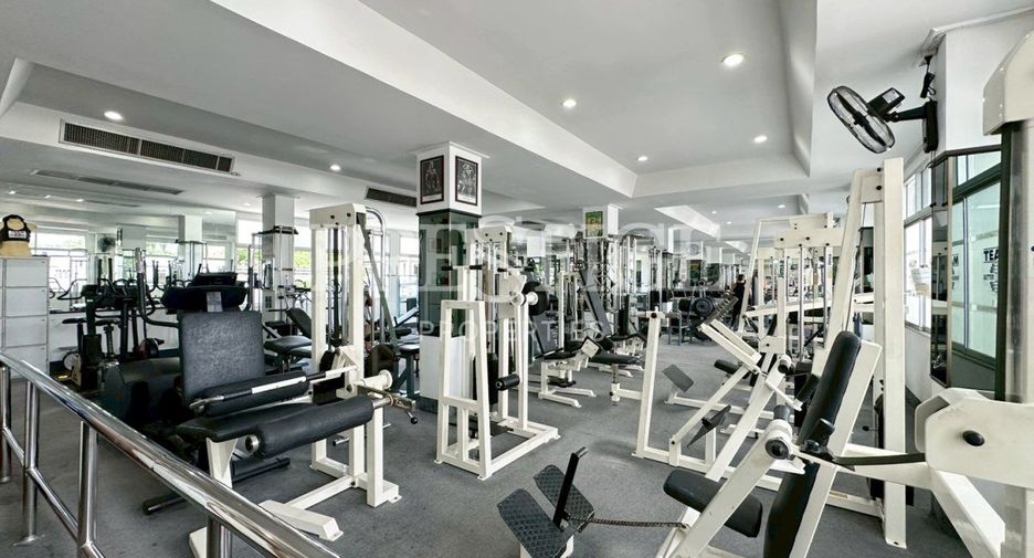 For sale 2 bedrooms condo in Na Jomtien, Pattaya