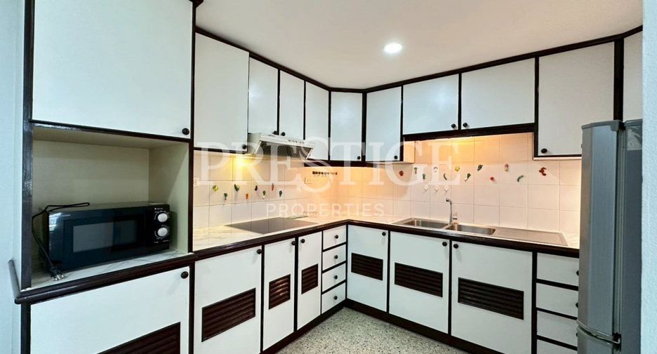 For sale 2 bedrooms condo in Na Jomtien, Pattaya