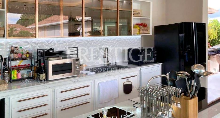 For rent 4 bedrooms house in Bang Lamung, Chonburi