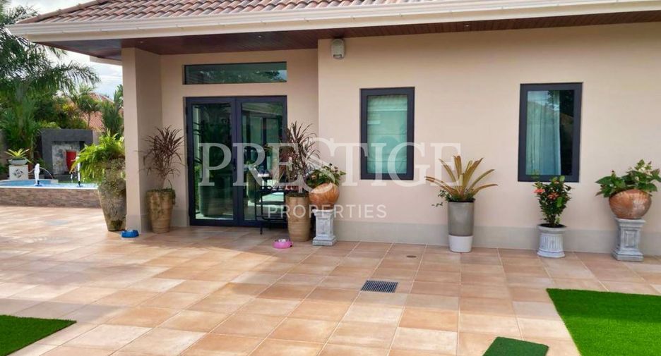 For rent 4 bedrooms house in Bang Lamung, Chonburi