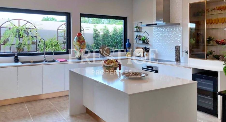 For rent 4 bedrooms house in Bang Lamung, Chonburi