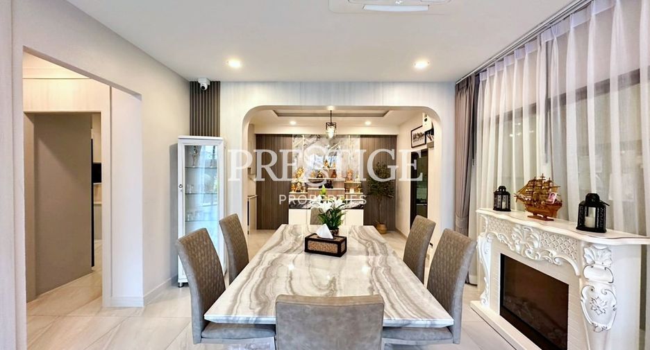 For rent 4 bedrooms house in East Pattaya, Pattaya