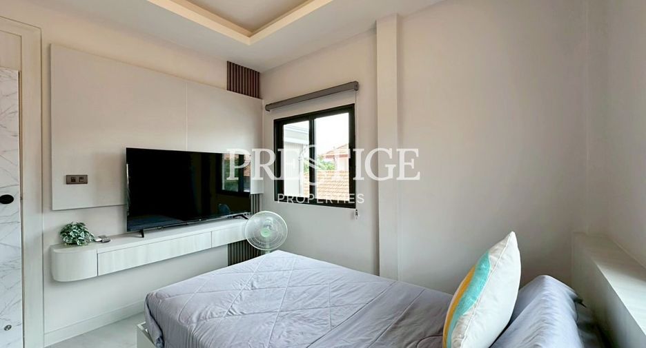 For rent 4 bedrooms house in East Pattaya, Pattaya
