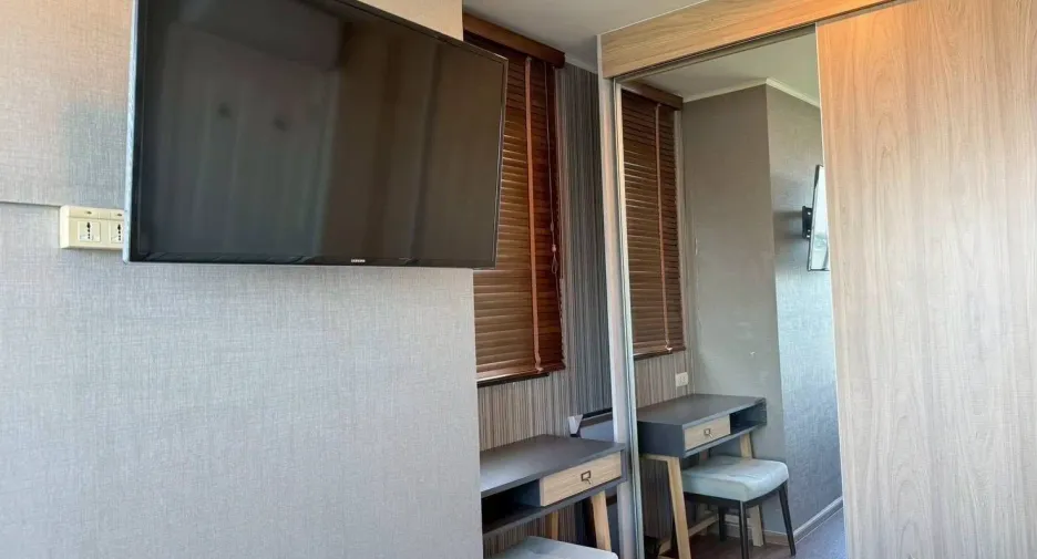 Condo en alquiler de 2 habitaciones en Yan Nawa, Bangkok
