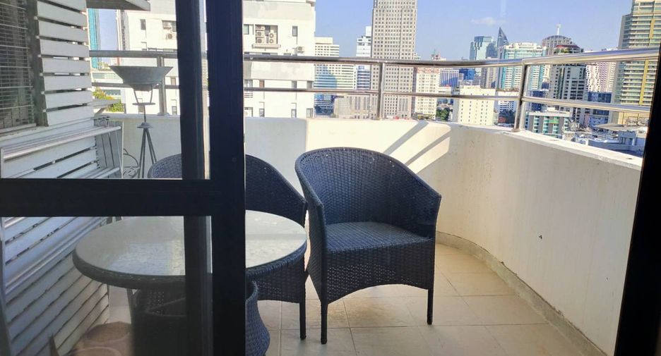 À louer 3 chambres condo à Khlong Toei, Bangkok